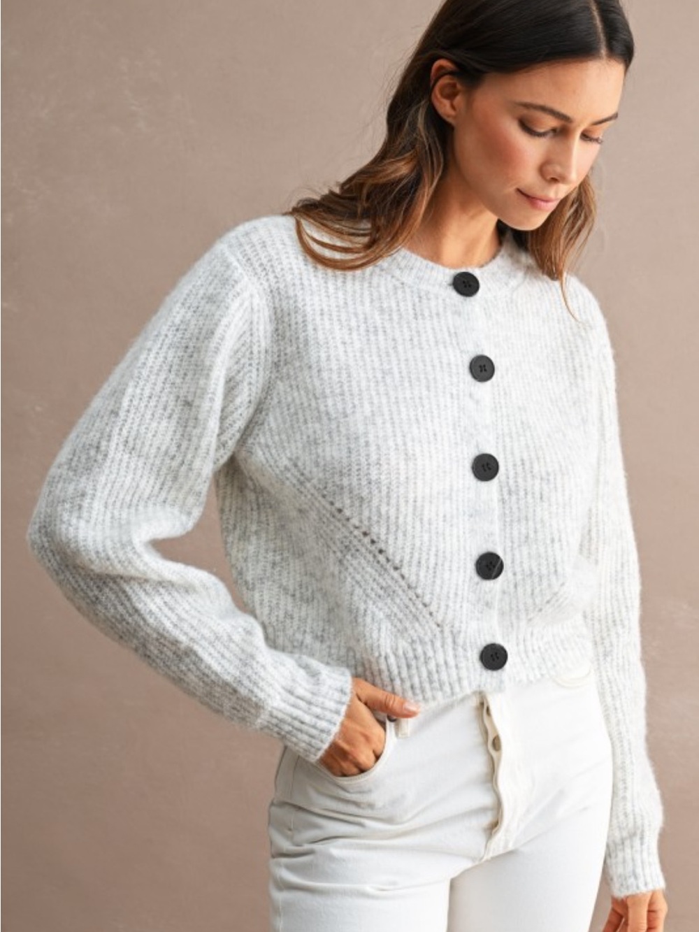 🆕🤍MABLE ALYSSA CARDIGAN - Picture 2 of 4